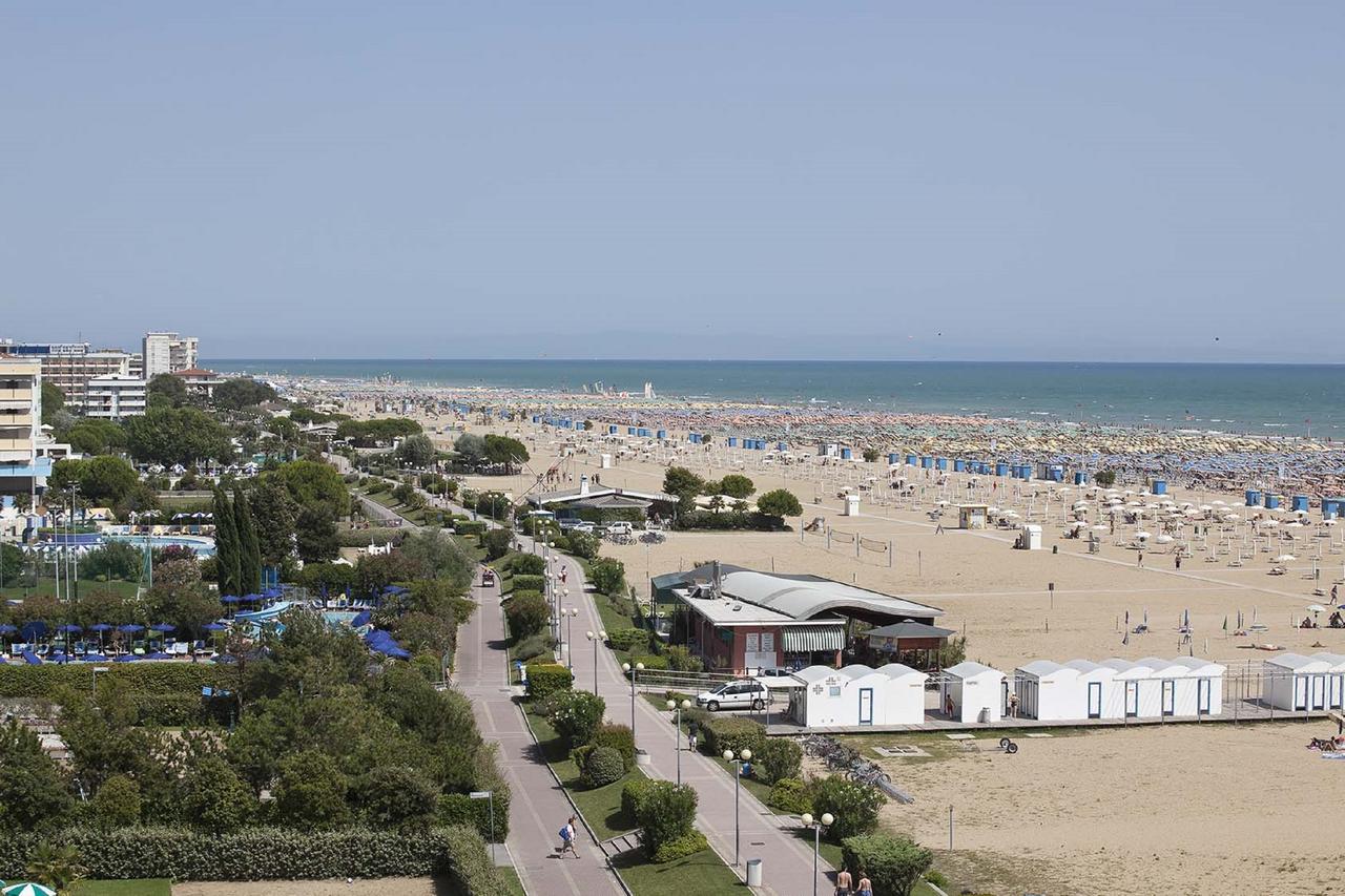 Bel Sole - Appartamenti Bibione Eksteriør bilde